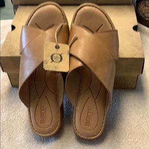 Born Caracas tan/brown sandals